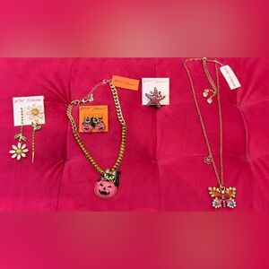 ♥️NWT BETSEY JOHNSON JEWELRY♥️